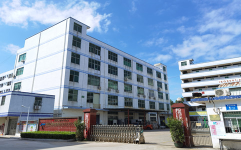 深圳碳纤维热压成型机手艺：能耗低，良率高，替换入口